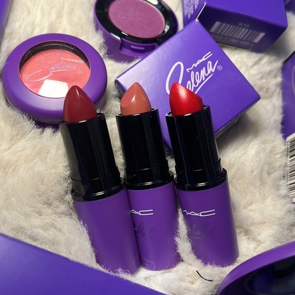 Selena Mac Collection - Picture 6 of 7